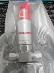 Fujikin Hybrid Diaphragm Valve, Actuator Press 72.5-101.5 psig AT1CNF700