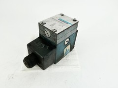 Rexroth 4WE10D31/CW110N9DA Hydraulic Valve 90VA/550VA