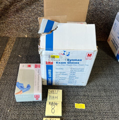 10 Boxes of 100 – BASIC 4 Mil Synmax Vinyl Exam Gloves MEDIUM BMPF 3002