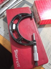 NOS Starrett Mechanical Outside Micrometer Caliper 0mm-100mm No. 244M 224MAA-RL