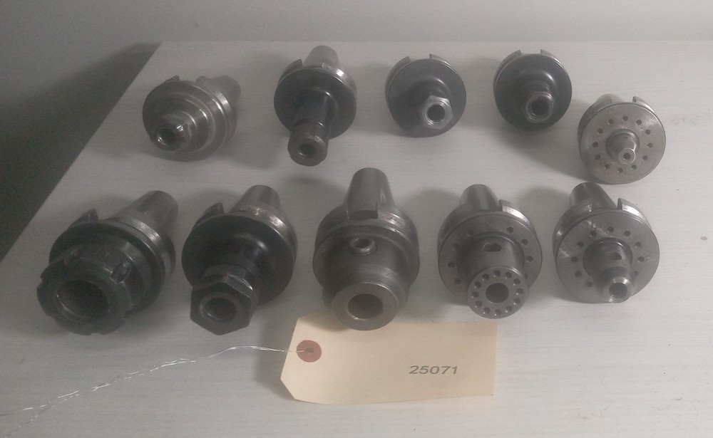 Lot of 10 BT40 Tool Holders – No Pull Studs, No Collets, Pre-Owned. No Tooling