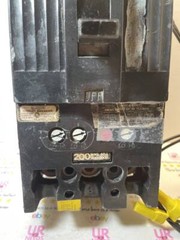 GE TFJ236200 BREAKER WSHUNT AND AUXILIARI 200A 600V 3PH USED