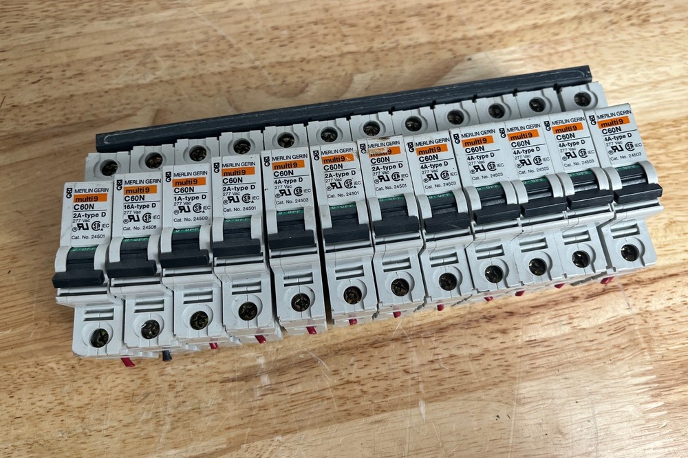 Lot of 12 Merlin Gerin Multi 9 C60N Miniature Circuit Breakers 1A 2A 4A