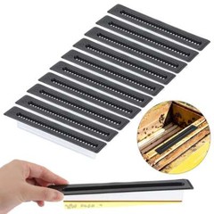 20Pcs Plastic Small Bee Hive Beetle Blaster Beehive Beetle Trap Beekeeping Tools