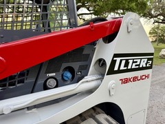 2022 TAKEUCHI TL12R2 SKID STEER LOADER – JOYSTICKS – BACKUP CAM – HUGE MACHINE!!
