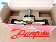1PC- Danfoss 032L1240 Solenoid valve, EVR 20, Solder, ODF, 7/8 in- Brand New