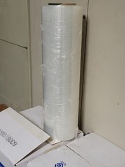 Uline 18″ x 1500′ X 70 Gauge Hand Stretch Wrap Film / Box of 4 Rolls