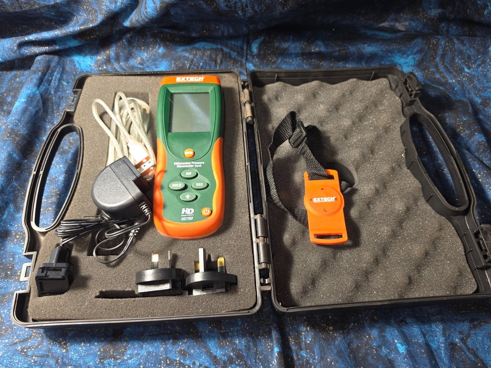 Extech HD750: Differential Pressure Manometer w Software Disc
