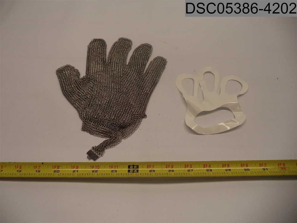 Qty=2 Pcs: Chainmail Protective Glove, Medium Size, QC PASS 06, Stainless Steel