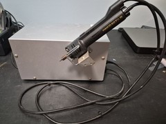 Hakko 472D Digital Desoldering Station with Hakko 807 24V 60W Handpiece