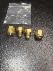 Tubing Plugs and Caps 3/16″ Male (2) and 3/16″ Female (2)