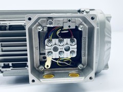 SEW-EURODRIVE SA47 DRN80M4 Gearbox 17.62:1-Ratio 1hp 230/460V IP54 3ph 1-1/4″-B