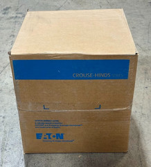 Eaton PVML-7-J-R1-UNV1 Crouse-Hinds Series Champ Pro PVML LED Fixture
