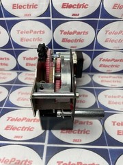47894 MCH/XM Merlin Gerin Gear Motor 200/240V Schneider (Stock 24-P)