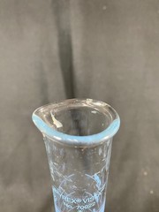 PYREX Glass 100mL Vista Single Metric Class A TC Graduated Cylinder 70022-100
