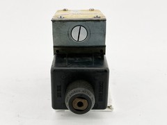 New Rexroth 4WE10D31/CW110N9DA Hydraulic Valve 90VA/550VA