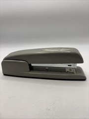 Swingline 747 XX Business Desk Stapler, Gray 25 sheet capacity ACCO Brands USA