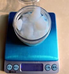 Aerogel cube block with high permeability and high porosity Nanoporous silica