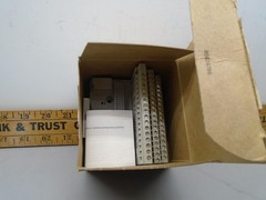 New old Stock 1794-TB3G Allen Bradley Flex I/O base 1794TB3G N149