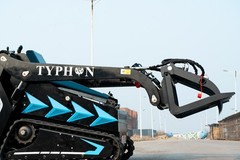 Hydraulic Wood Grapple Grabber Attachment For TYPHON STOMP X1300 Mini Skid Steer