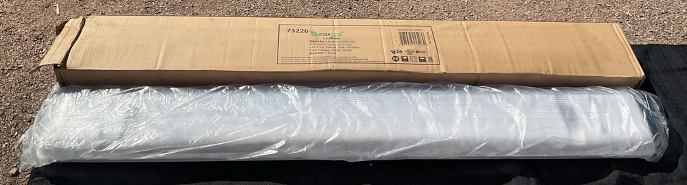 Maxlite Max LED 48” Vapor Tight 0-10v 30W 5000K 3500lm Lighting Fixture