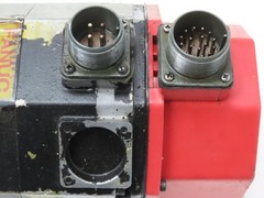 Fanuc A06B-0313-B003 AC Servo Motor 91V 3PH 2000 RPM Encoder A860-0304-T113