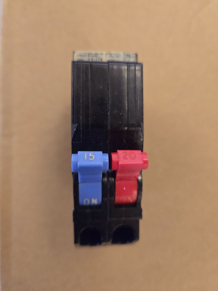 MURRAY TANDEM CIRCUIT BREAKER MM1520 Dual 15/20 A AMP 120/240V KB-179
