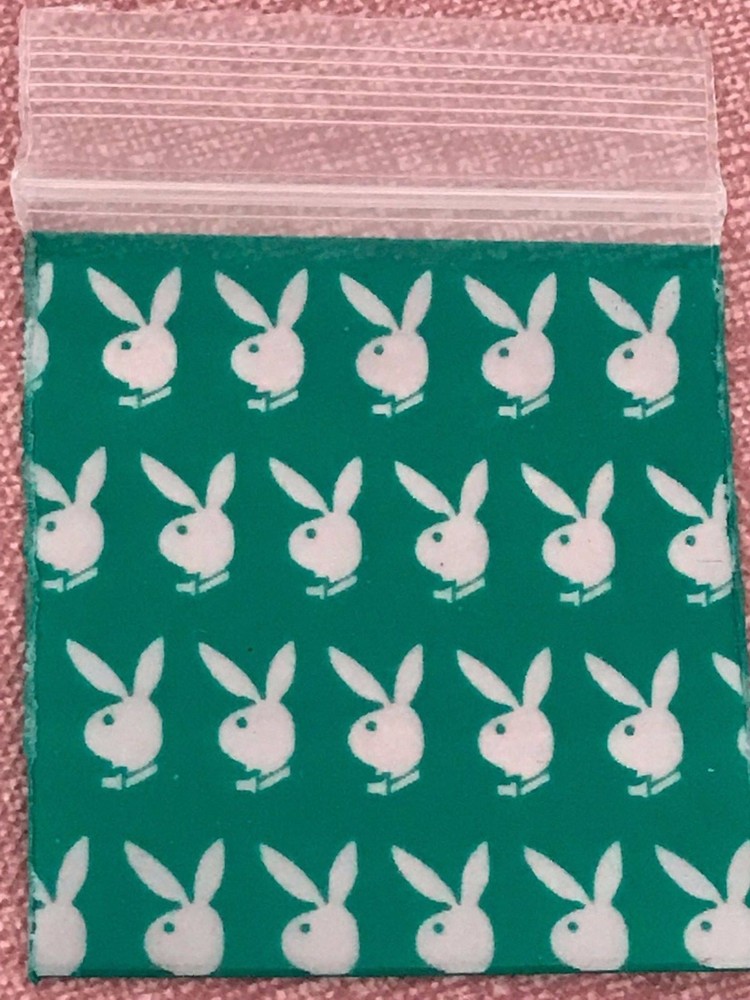 200 SMALL BAGGIES 1515 1.5″ X 1.5″ MINI RESEALABLE POLY DESIGNER BAGS BUNNY