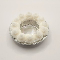 3″ Wax Pie Crust, Whipped Cream Edge w/tin Set 3 crusts