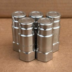 Lot of 5 Parker FS-502-8FP Hydraulic Quick Connect Nipple 1/2” FNPT 316 SS