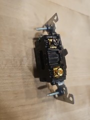 EATON COOPER CS320B-SP-L TOGGLE SWITCH, 3-WAY, GROUNDING, 15A, 120/277V, BROWN