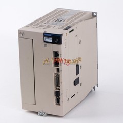 1PCS Yaskawa Servo Drive SGD7S-200A30A002 NEW