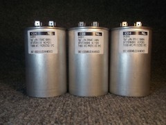 CDE motor start capacitor 70 uF 370 VAC Cornell Dublier SFT37S70H391B