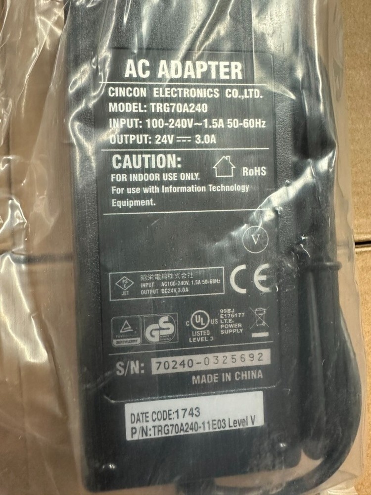 1PCS NEW ORIGINAL CINCON TRG70A240-11E03 AC ADAPTER