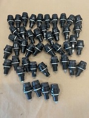 x34 Buss Panel Mount Fuse Holder – fits larger fuses, unsure what size See pics