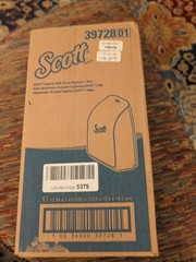Scott® Hygienic Bathroom Tissue Dispenser (39728), Black, 7.00″ x 5.72