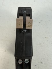 NEW Cutler Hammer CHT1515 15 Amp Twin Tandem Circuit Breaker, Dual 15A CH,