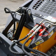 Mini Skid Steer Loader 24HP 4-in-1 Bucket 3-Stage Pump Hydraulic System Pick Up