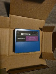 NEW Honeywell R7849A1023 Ultraviolet Flame Amplifier R7849A1023 fast ship