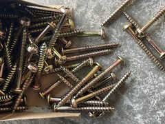 LOT of 50 Screws #10 Brass Phillips Round Head Wood Screws 2”