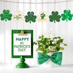 40 Pcs St. Patrick’s Day Wooden Shamrock Hanging Ornaments 3.5 x Natural wood