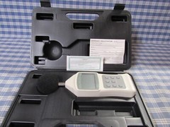 Sper Scientific Sound Level Meter with Case. (Model 840028) FAST FREE SHIPPING.
