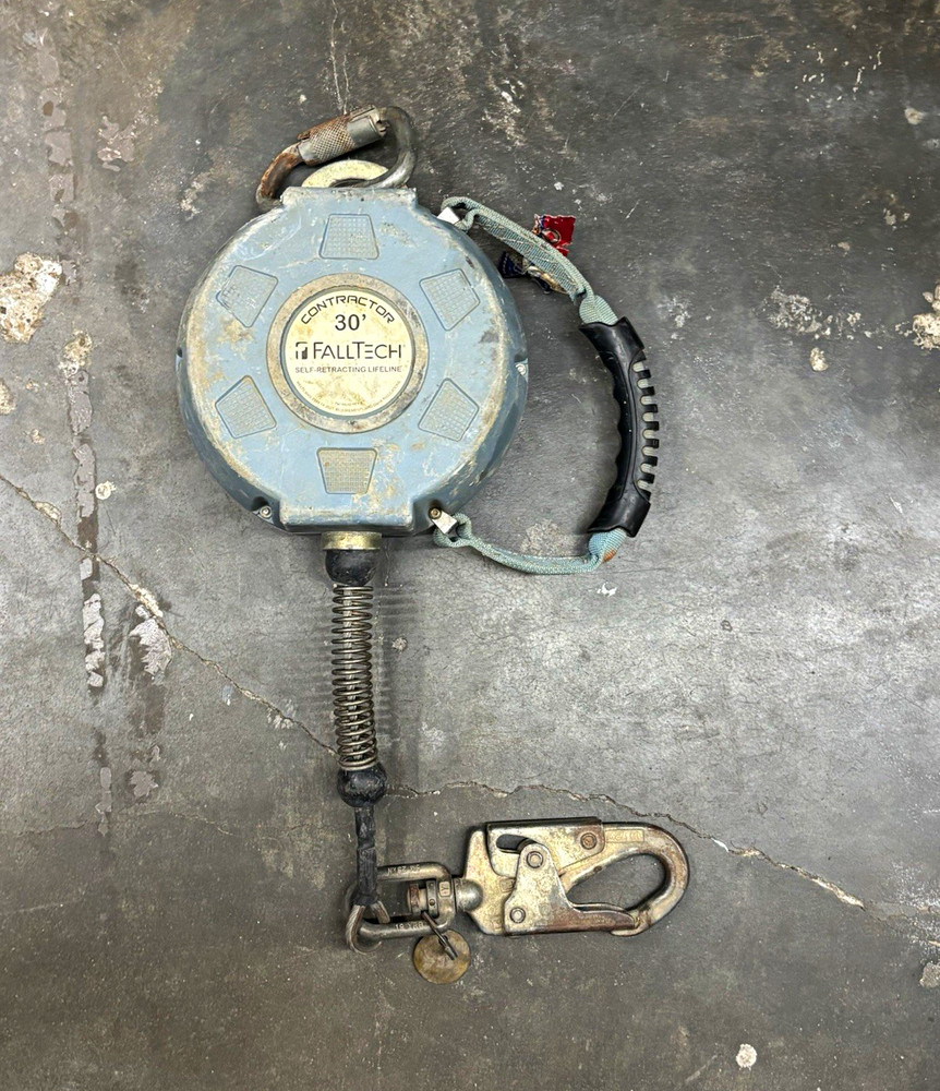 FallTech 30 ft Self-Retracting Lifeline SRL w/ Snap Hook, Model 727630LE