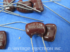 (10) SAHA Silver Mica Radial Capacitors: 510pF x 500VDC, 5% (DM-15)