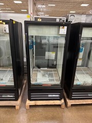 True manufacturing Swing Door Pass – Thru Refrigerator with Hydrocarbon Standard