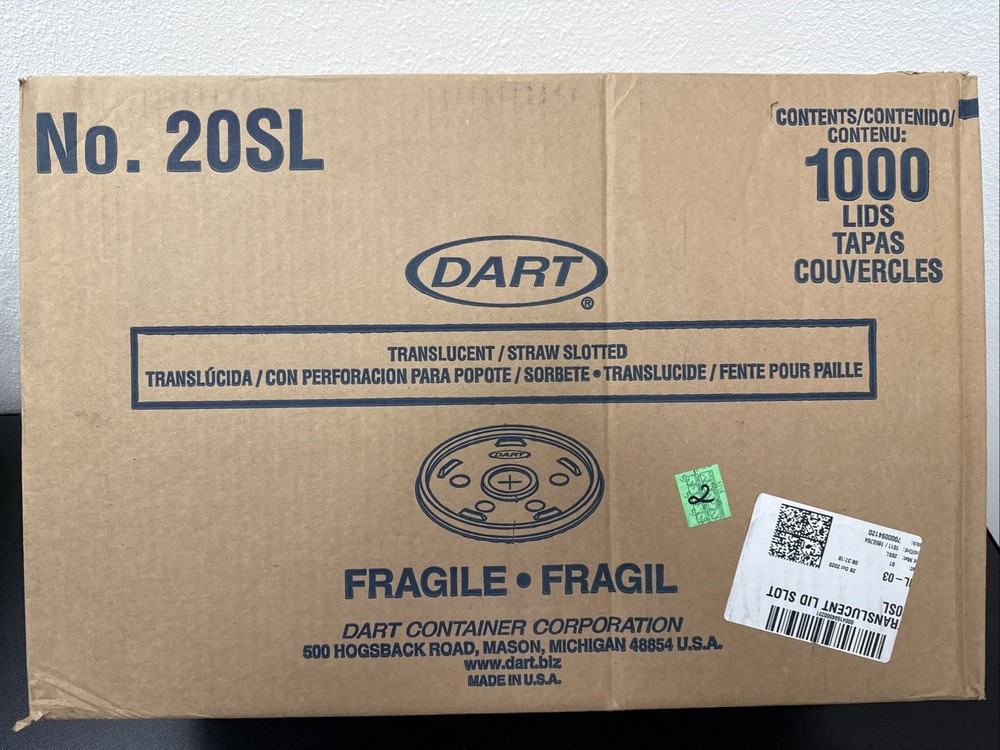 Dart 20SL Translucent Straw Slotted Lid (Case of 1000)