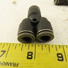 3/8 Tube Push To Connect “Y” Connector Lot Of 7