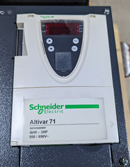 SCHNEIDER ELECTRIC ALTIVAR 71, ATV71HU40Y VARIABLE SPEED DRIVE, 3HP, *NEW*