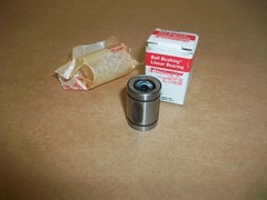 Thomson A61014 0.375 in Precision Steel Ball Bushing Linear Bearing NEW