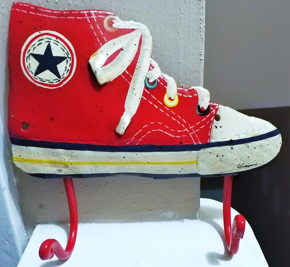 VINTAGE ~ CONVERSE ALL STAR ~ Chuck Taylor Slat Wall Shoe Display Wire Shelf